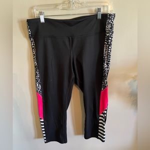 C9 by Champion 3/4 length Black Workout Leggings with Side Leg Stripes/Design